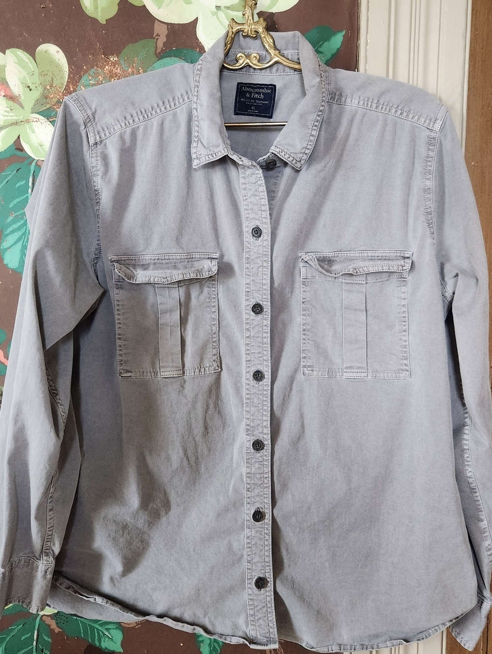 Abercrombie & Fitch Gray Button Up Shirt Womens XL Utility Military Pocket